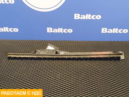 Направляющая стекла двери правая